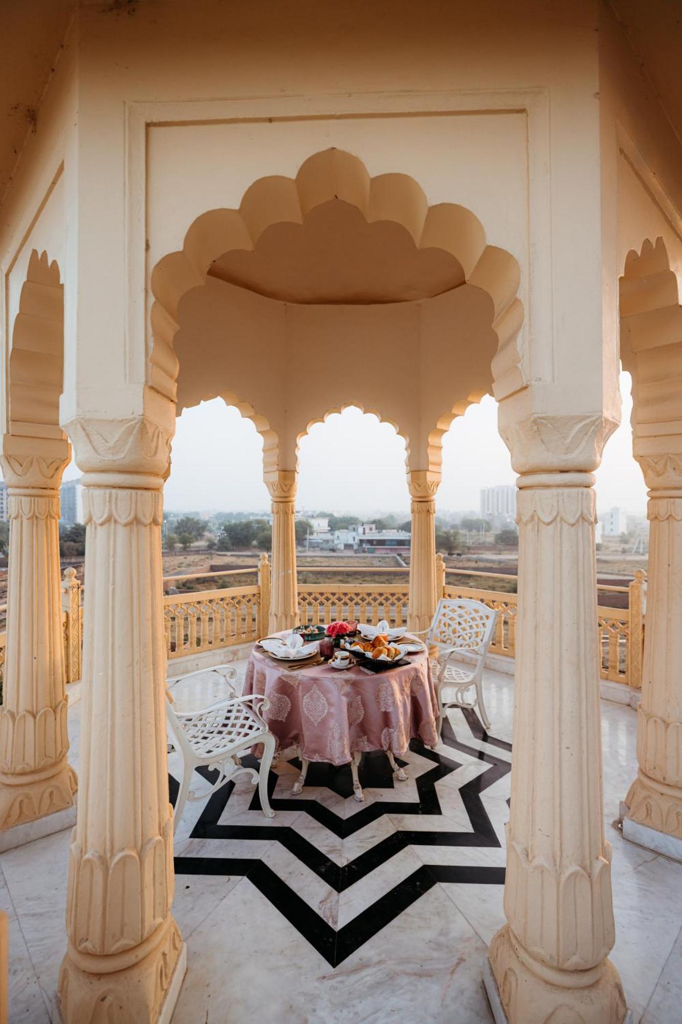 Anantara Jewel Bagh Jaipur Hotel Exterior photo